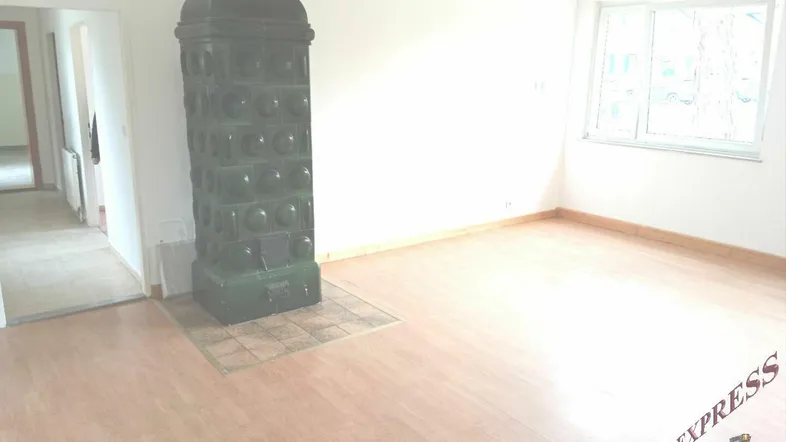 Kachelofen im Wohnzimmer
