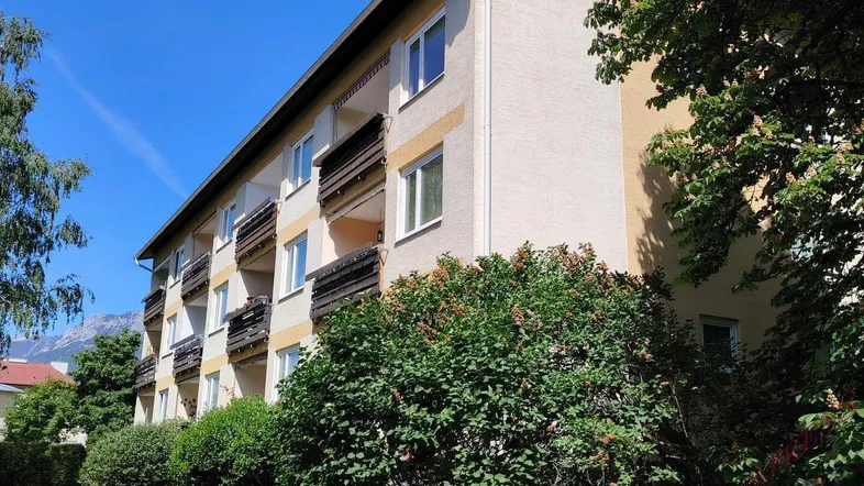 11 Wohnhaus
