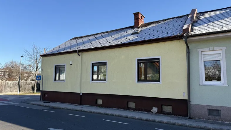 Wr. Neustadt/Zehnerviertel - älteres Stadthaus - Sofortbezug!