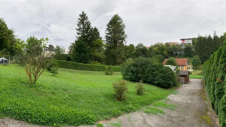 Großzügiges Baugrundstück in Baden zu verkaufen