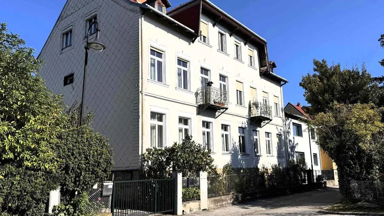 Straßemnansicht