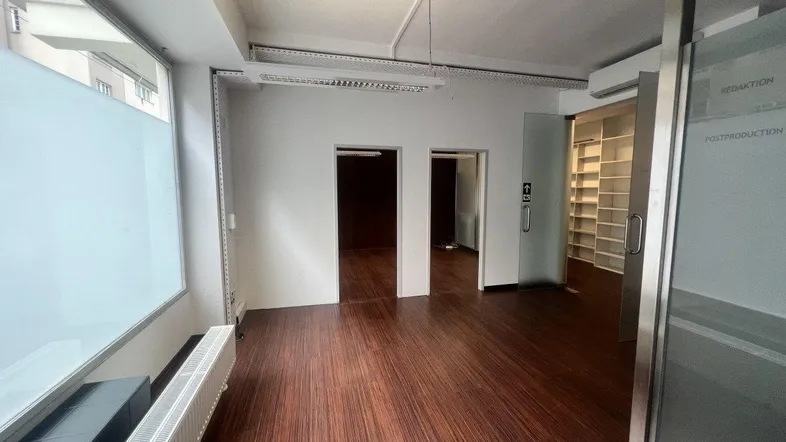 Büro 6