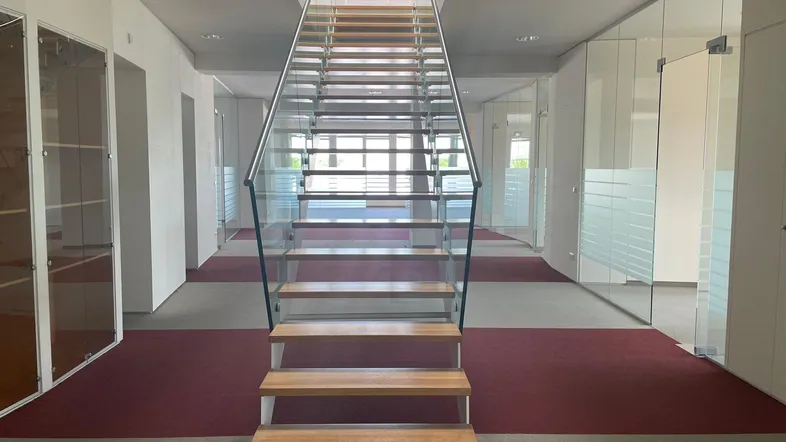 20240911_112300617_iOS