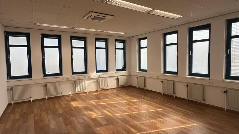 Büro 2.OG 2b