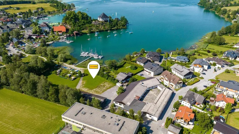 Einmalige Gelegenheit: Grundstück mit Seezugang am Mattsee