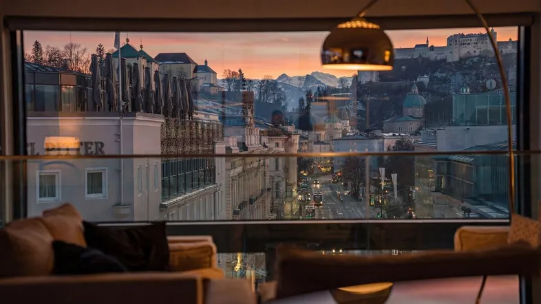 gemini-image-2_Sunset_version_of_the_exact_same_interior_scene_with_panoramic_city_view__Keep_t-0_83e8da81-4c5a-4e7a-a81e-feaa6f0263d4