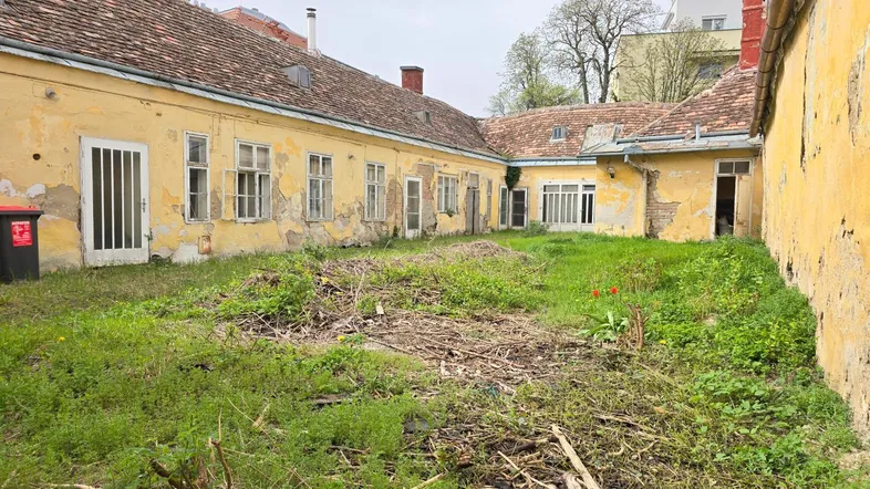 Kaiserstadt Baden - sehr exklusives Baugrundstück in bester Lage in Baden