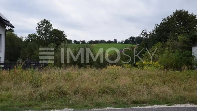 Attraktiver Familienplatz Linz/Ebelsberg - Natur und Stadtrand