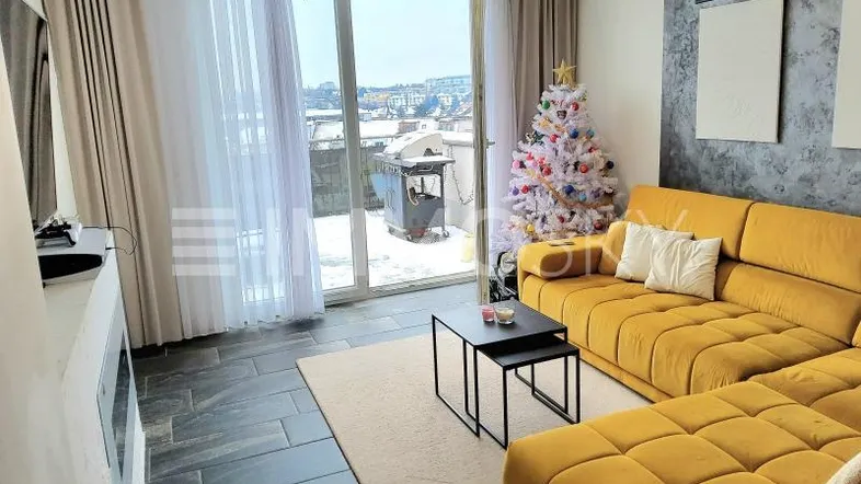 Imposantes Penthouse 2 Ebenen für Anspruchsvolle mit Panoramablick