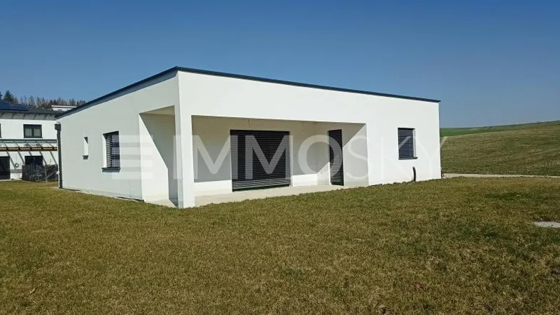 Bungalow mit Doppelgarage