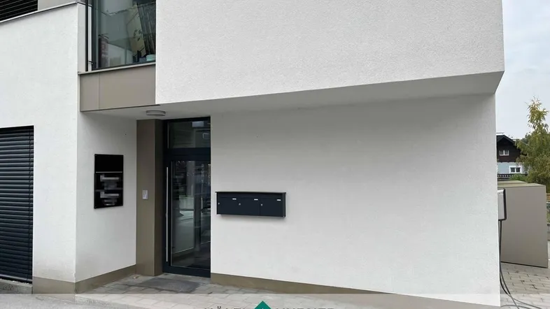 hoelzlhubnerimmobilien-büro-eugendorf