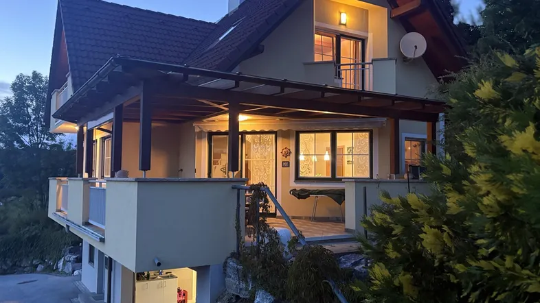 Vorderansicht Wohnhaus