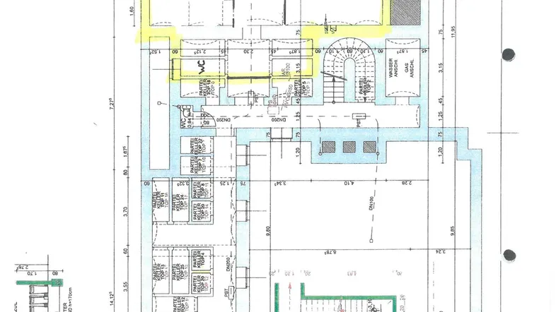 Detaillierter Grundrissplan des Kellergeschosses mit verschiedenen Räumen, inklusive Fahrradabstellfläche und WC.