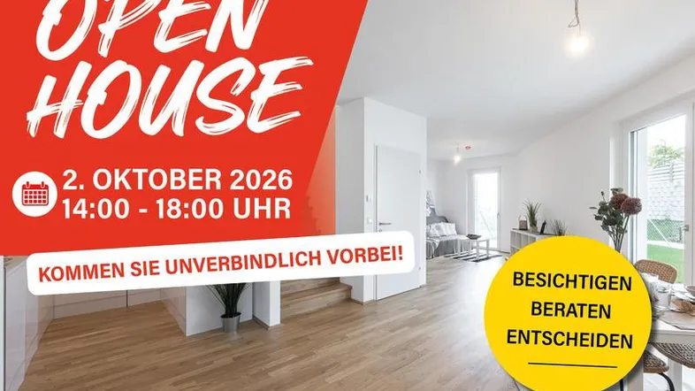 Heller, offener Wohn- und Essbereich mit modernem Holzboden und großen Fenstern, die viel Tageslicht hereinlassen.
