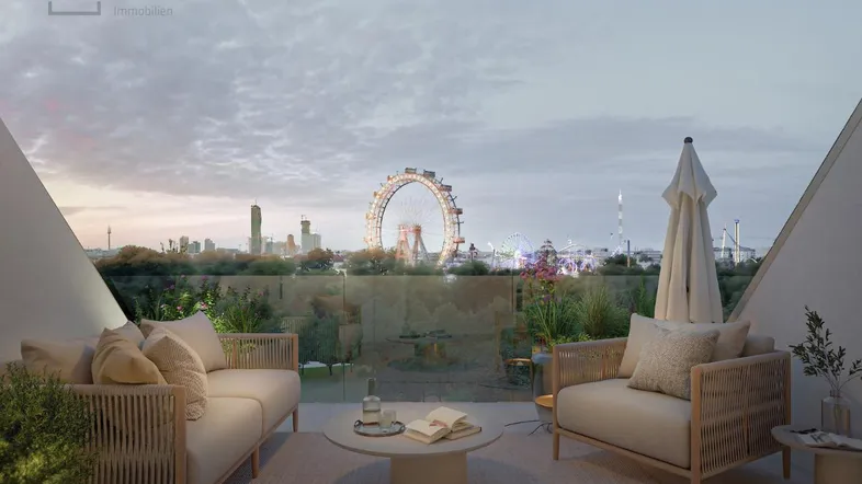 Möblierter Balkon mit Panoramablick auf die Stadt und das Riesenrad bei Sonnenuntergang.