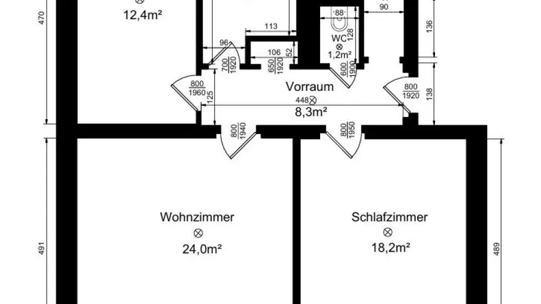 Übersichtlicher Grundriss einer Dreizimmerwohnung mit separater Küche, Bad, WC und einem Balkon.