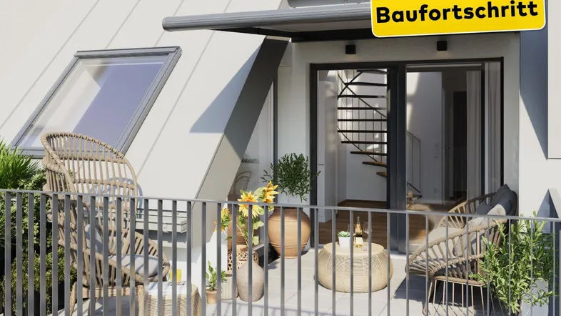 Gemütlicher Balkon mit Rattanmöbeln und Blick in den Innenraum mit Wendeltreppe.