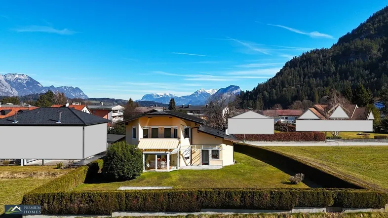 KUNDL - Einfamilienhaus - Hausansicht mit Gartenfläche