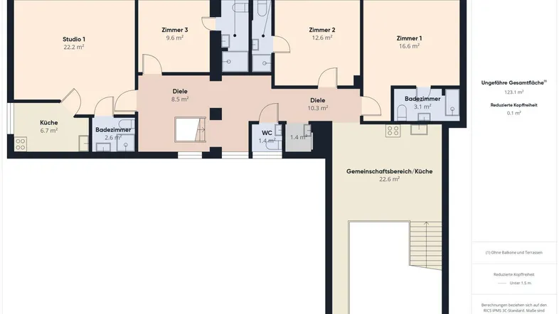 Grundriss der ersten Etage mit mehreren Zimmern und Bädern, ideal für flexible Nutzung.