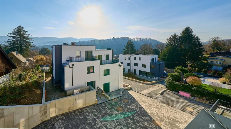 NEU! • Ziegelmassiv • Garten + Terrasse • Keller • PKW inkl.