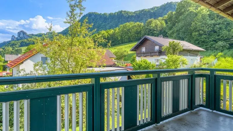 HP1-Einfamilienhaus-Hallein-Balkon