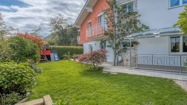 HP1-Einfamilienhaus-Hallein-Hausansicht