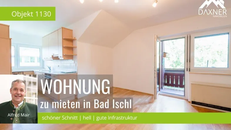 Helle Innenansicht einer Wohnung mit Küchenzeile und Zugang zum Balkon, präsentiert mit Objektinformationen.