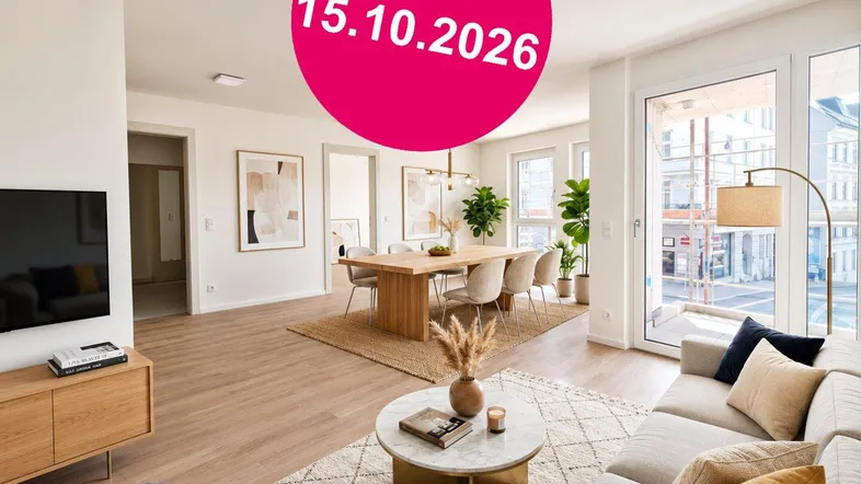 Helles, offenes Wohn- und Esszimmer mit modernem Design, Holzboden und großen Fenstern.