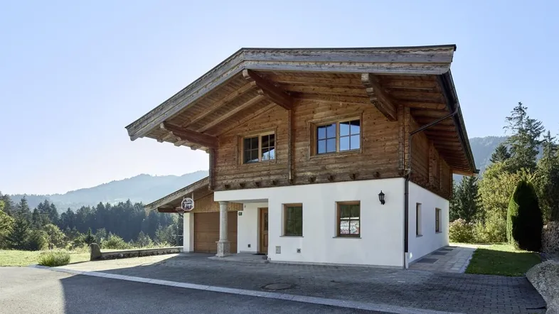 Exklusives Tiroler Bergchalet in Söll – Ruhe, Sonne &amp; Kaiserblick