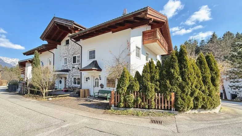 Schönes Eckreihenhaus in sonniger Lage in Söll perfekt für eine große Familie mit 4 Schlafzimmern!