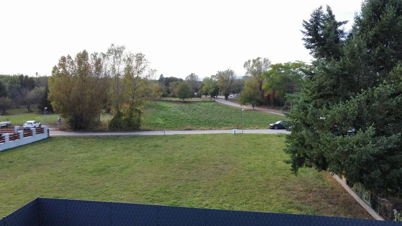 ebenes Baugrundstück mit optimalen Abmessungen in schöner Lage zu verkaufen