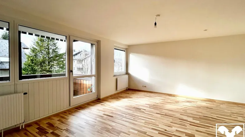 Wohnzimmer unmöbliert