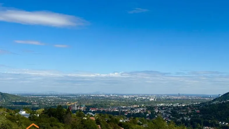 KLOSTERNEUBURG-ÖLBERG: DOPPELHAUSHÄLFTE MIT 6 ZIMMERN,GARTEN UND HERRLICHER AUSSICHT