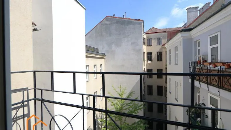 Hofausblick vom Balkon