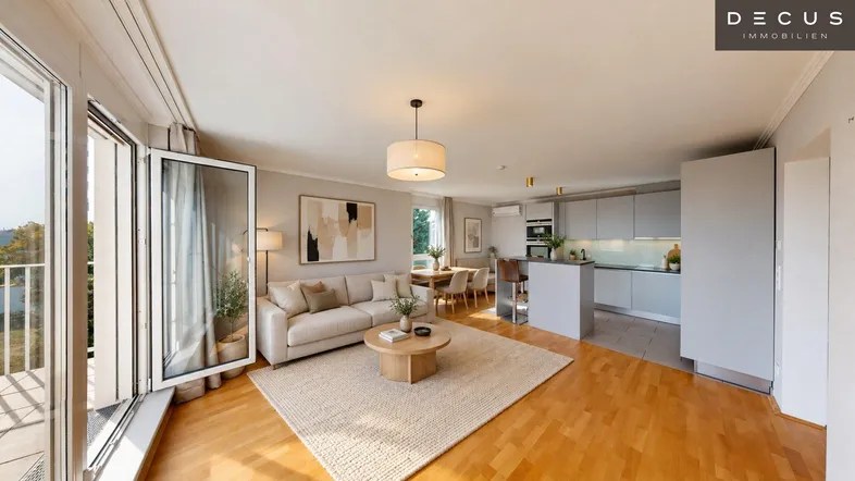 Heller offener Wohn- und Essbereich mit moderner Küche, Holzboden und Zugang zur Terrasse.