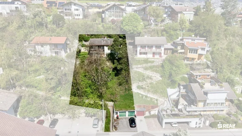Luftaufnahme des Grundstücks mit umliegenden Häusern und viel Grün in einer Wohngegend.