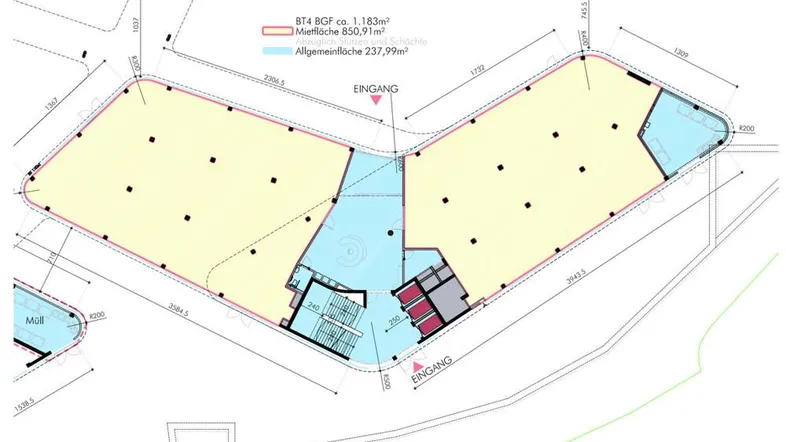 Grundrissplan eines Gewerbeobjekts mit flexiblen Büroflächen, Eingangsbereichen und Aufzug.