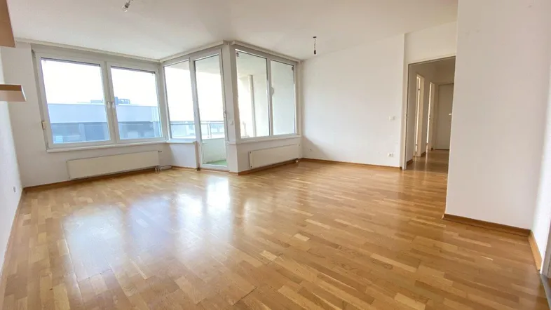 Wohn-Esszimmer mit Küche
