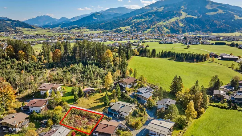 Sonniger Baugrund mit Projektierung am Fuße des Wilden Kaisers