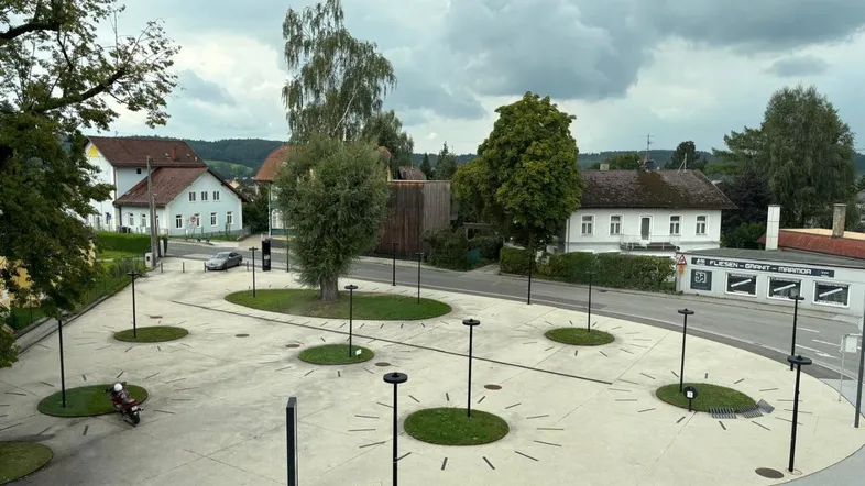 8dbf1f49-070d-4a4c-ab00-9e2daf9e8b66 (002)