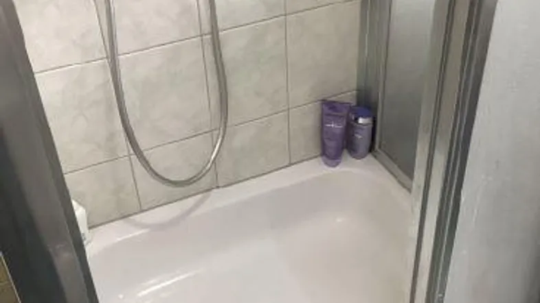 tosons jeku 868 Bad WC 1.JPG