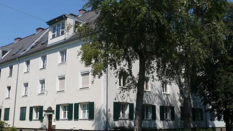 inbiau kabr 61299 Außenansicht Bozenerstraße.JPG