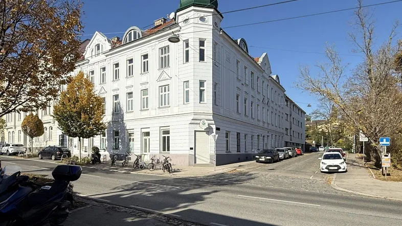Straßenansicht