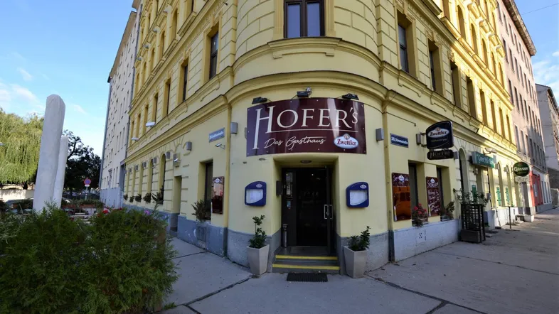 Lokal außen