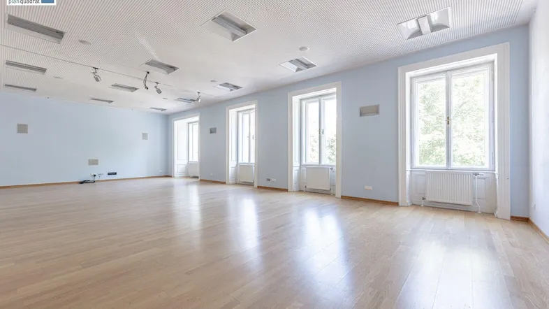 Büro 1 / Konferenzraum (ca. 70,80 m²)