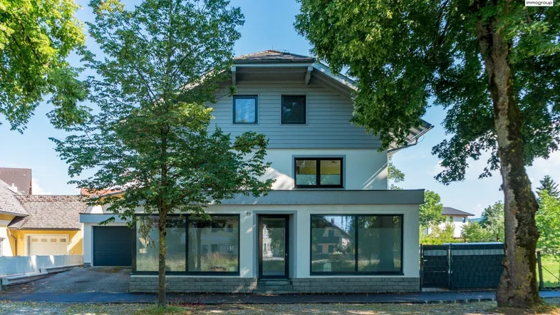 Flexibel nutzbares Mehrfamilienhaus
