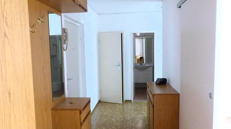 Zentral begehbare Zimmer