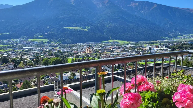 Ausblick vom Balkon Richtung Süden
