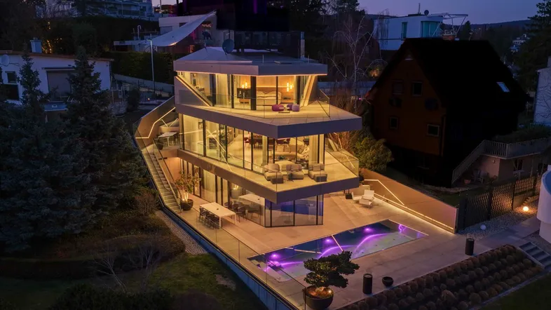 Hollywood Living: Luxusvilla in Wiener Bestlage mit spektakulärem Ausblick