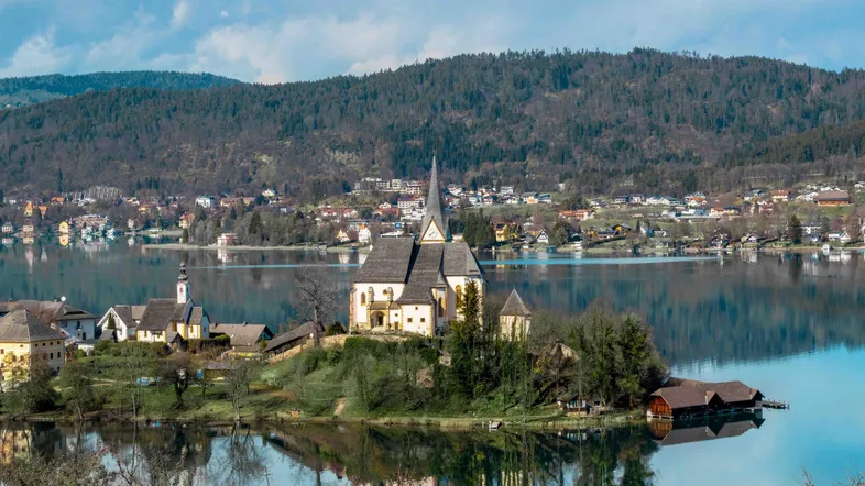 Apartment der Extraklasse – Privater Seezugang, Bootshaus und unvergleichlicher Wörthersee-Blick